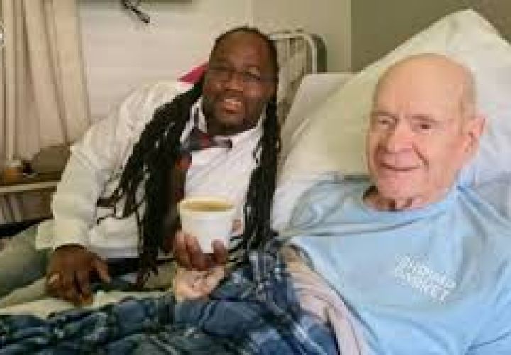 一个感人的真实故事：餐厅厨师拯救了老顾客的生命