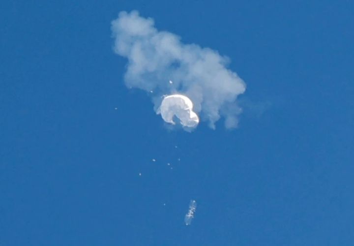 美国在东部沿海上空击落中国高空侦察气球