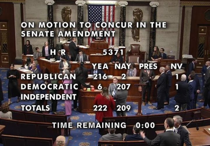 参众两院通过拨款法案，政府停摆即将结束