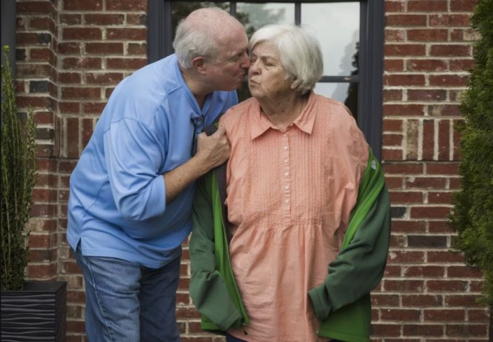 《华尔街日报》退休作家：我和妻子完美规划了退休生活，然后她病了