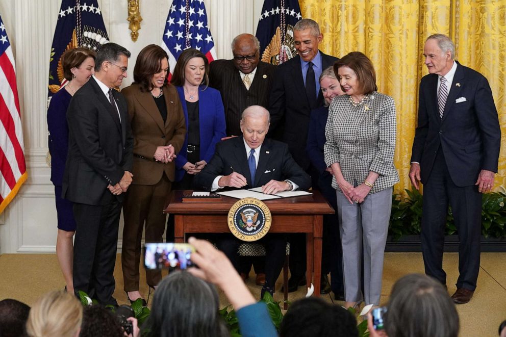 04 06 Biden sign executive order
