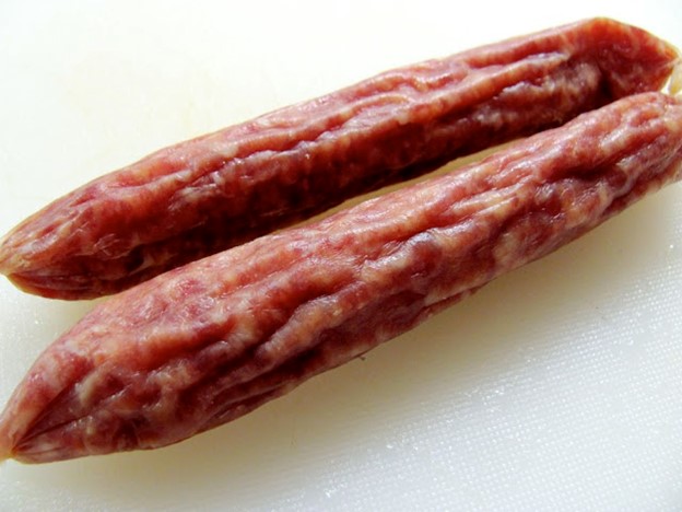 05 26La Cheong Dried Preserved Chinese Sausage. Stuarte